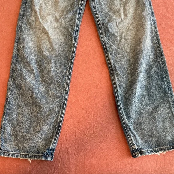 New American Eagle women’s paisley bandana print boyfriend jeans 4L fits 6 - Picture 7 of 16